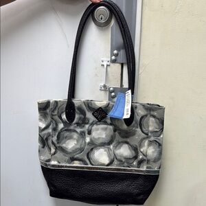 Vera Wang tote